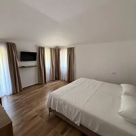 Apartman Viluni Baks-Rrjoll