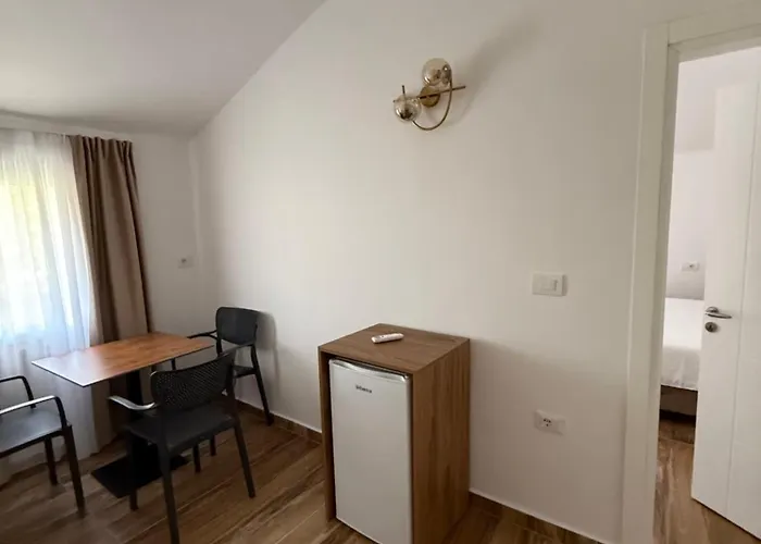 Viluni * Baks-Rrjoll